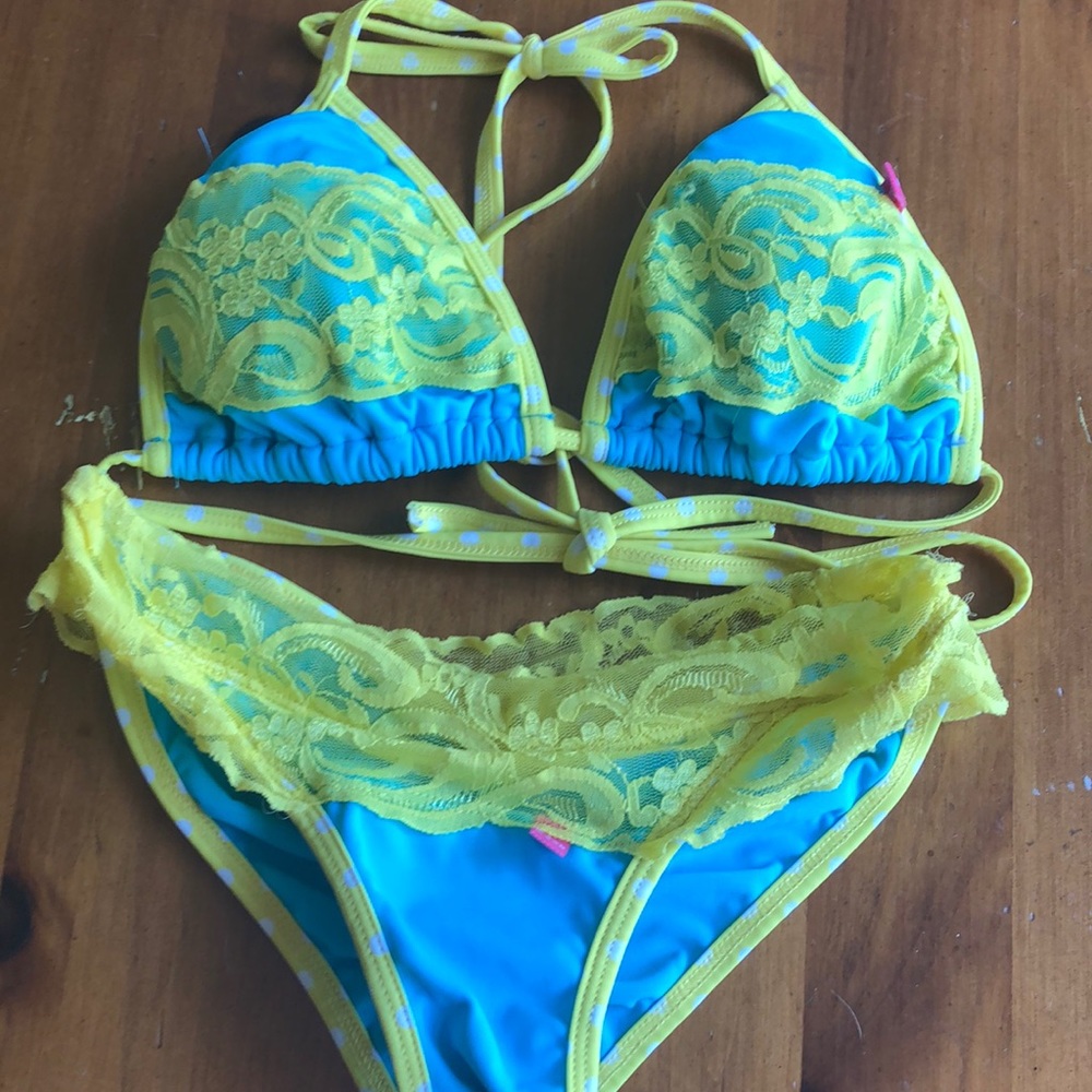 DOLL 2pc lacy bikini. Sz S/M